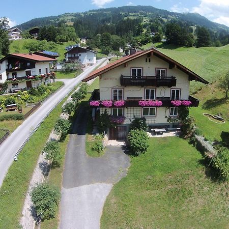 Wonderful Apartment In Hopfgarten Im Brixental With Parking Exterior foto